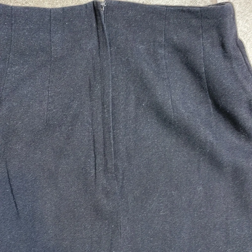 Dark Grey CASUAL CORNER Skirt, size 4
